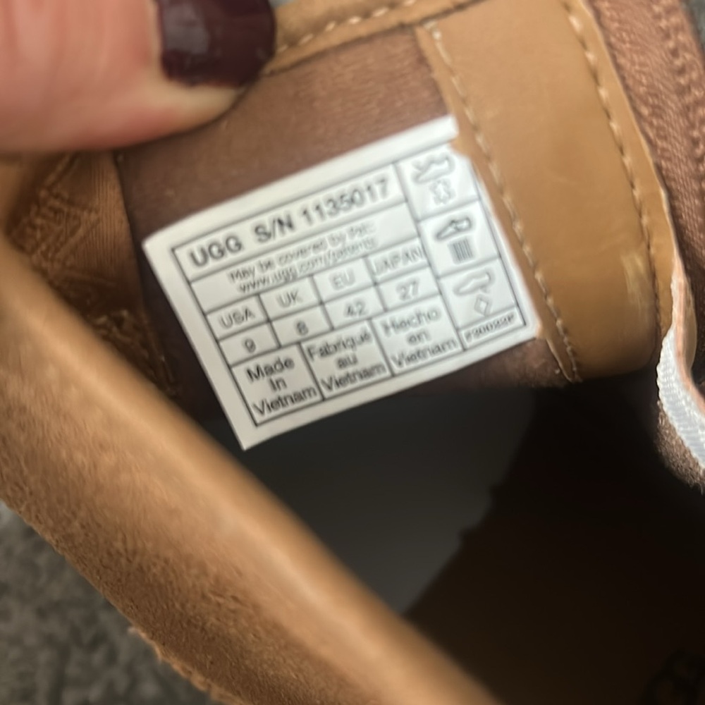 Ugg mens waterproof suede boot - Picture 4 of 7